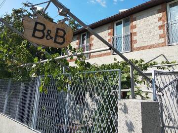 Фото номера Одноместный номер эконом-класса Отели типа «постель и завтрак» Artson B&amp;B Vagharshapat г. Vagharshapat 5